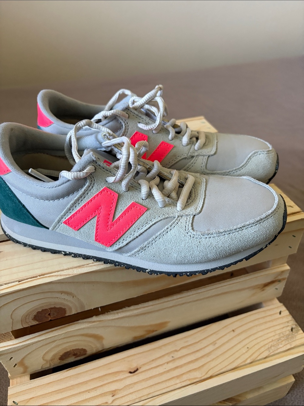 New Balance women Gray Sneakers with Pink Logo and Green Heel Accent